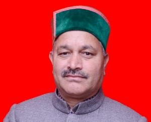 सेब सीजन शुरू पर संपर्क सड़कों की हालत खस्ता : मोहन लाल ब्राक्टा  