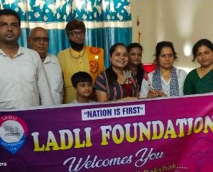 लाडली फाउंडेशन ने आकांक्षा आर गौतम को किया सम्मानित