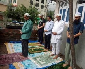 इस बार घरों में ही मनाया गया ईद-उल-जुहा का त्यौहार 