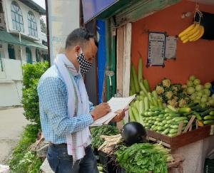 खाद्य एवं नागरिक आपूर्ति विभाग ने किया दुकानों का औचक निरीक्षण