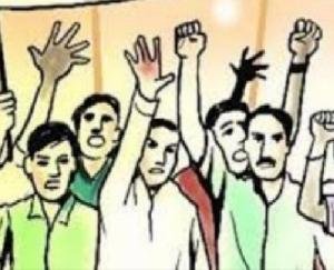 2017 से अधूरी पड़े सड़क कार्य से लोग नाराज, आंदोलन की चेतावनी 