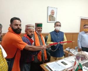 परिवहन मंत्री से मिला परिवहन मजदूर संघ के प्रदेश पदाधिकारियों का प्रतिनिधि मंडल 