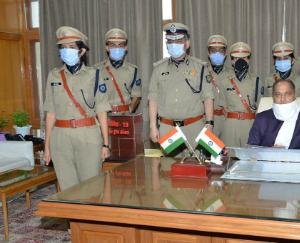 प्रशिक्षु आईपीएस अधिकारियों ने मुख्यमंत्री से की मुलाकात