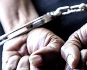 Police-caught-accused-of-stealing