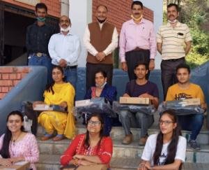 laptop-distributed-to-students