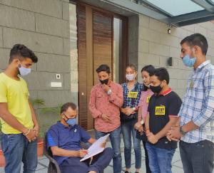 abvp-mandi-submitted-memorandum-to-mla-anil-sharma