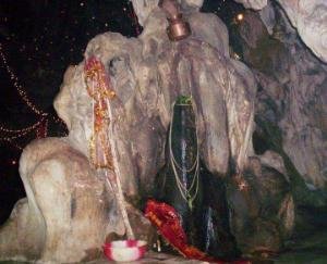 programs-organised-in-shiv-tandav-gufa-kunihar