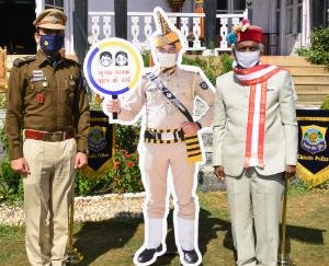 Governor-unveils-cutout-for-covid-19