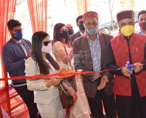rajiv-saizal-inaugurates-kia-showroom-in-solan