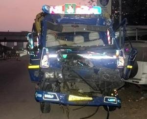 road-accident-gujarat-Vadodara-11-people-reported-dead