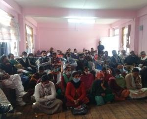  धैणी पंचायत में विक्रमादित्य सिंह ने लोगों की समस्याओं सुनी, हर गाँव को सड़क तक जोड़ने का दिया आश्वासन 