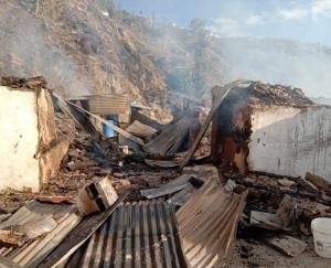 narendra-bragta-met-victims-of-fire