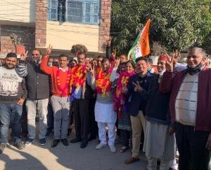 Rana speaksafter the coronation of Veena Dhiman in the city council