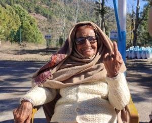 70 percent voting till 2 pm in Solan development block