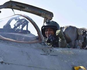 Bhavna-Kant-became-the-first-woman-fighter-pilot