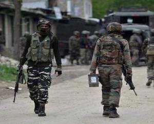terrorist attack in kulgam 4 army personnels injured 