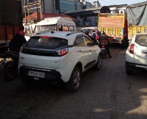 परवाणू माइक्रोटेक कंपनी के पास लगने वाले जाम से परवाणू वासिओं को हो रही परेशानी