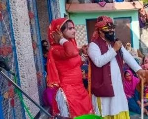 गीत-संगीत और नाटक के माध्यम से दी सरकारी योजनाओं की जानकारी