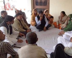 Virendra Kanwar expressed grief over the death of Ravindra Jaswal, the family was chastised