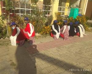 राजा का तालाब की  एनएसएस इकाई ने स्कूल प्रांगण में एक दिवसीय कैम्प का किया आयोजन