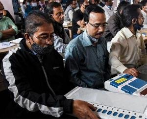 Voting suddenly falls in 4 minutes, TMC complains to Election Commission