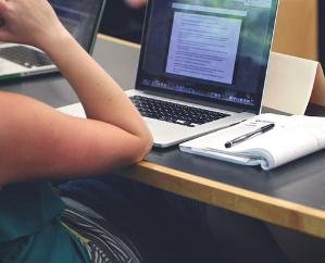 Himachal: Education Department's big decision, start online education for students  Community-verified icon